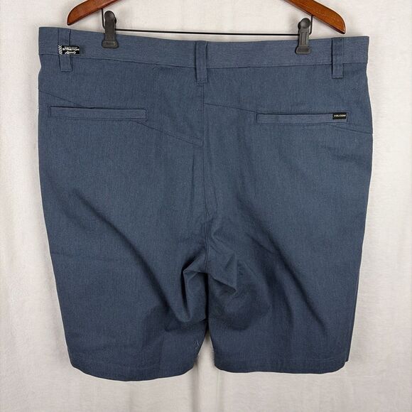 Volcom Shorts Mens Gray V Monty Chino 10" Inseam Stretch Fabric Sz 40 NWT - Picture 3 of 5